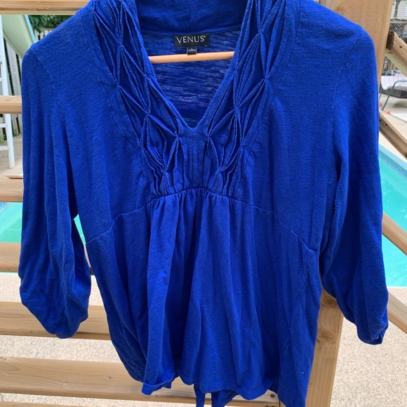 Venus Ladies Large Blue Top - Picture 1 of 8